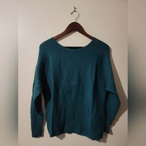 Boatneck Long Sleeve Top